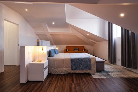 Apartment | Iron/ironing board, free WiFi