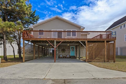 Welcome to Knapp's At The Beach—your laid-back oceanside escape just a short walk from the shore.