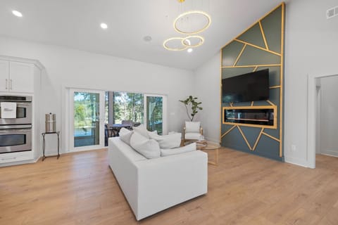 Living Room | Main Floor