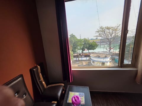 Deluxe Room, River View | Free WiFi