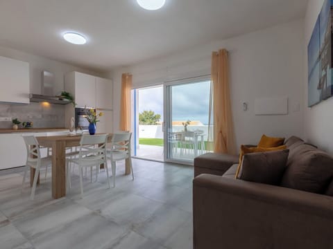 Apartment, Urban Design, Balcony, Condominium, Aluminium, Penthouse Apartment