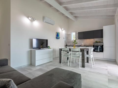 Apartment, Urban Design, Balcony, Condominium, Aluminium, Penthouse Apartment