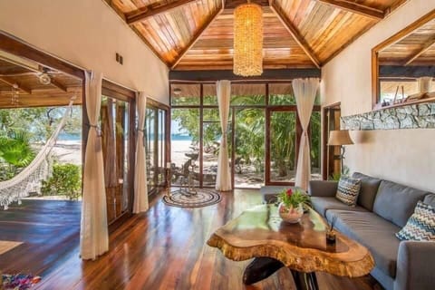 2 Bedroom Luxury Beachfront Villa | Bathroom | Shower, free toiletries, hair dryer, towels