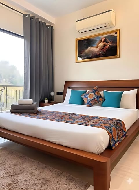 Apartment, Balcony, Garden View | Soundproofing, iron/ironing board, free WiFi