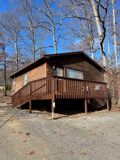 Cabin 23 | Exterior