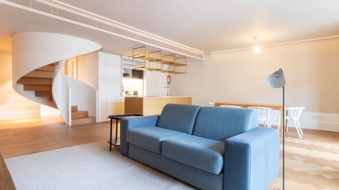 A calm, airy living area with modern lines — perfect for unwinding after a day in the city.

#LovelyStay #CityStay #InteriorInspo #PortoGetaway