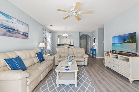 Sunny Cypress Bend condo with balcony, living room & TV