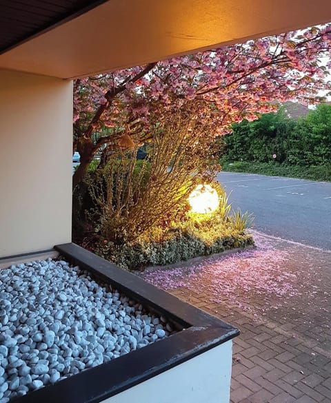 01_residence entrance bia