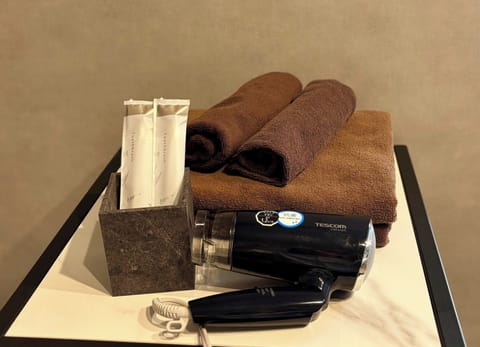 Bathroom amenities