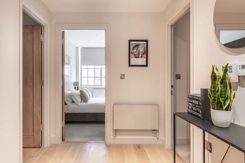 Apartment, Multiple Beds, Kitchen, City View (Sandra House 6) | 2 bedrooms, individually decorated, individually furnished, bed sheets