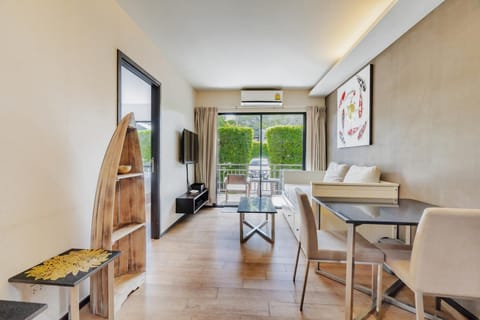 Z109 Title Rawai Beach Front 1 Bed Apartment (11490)