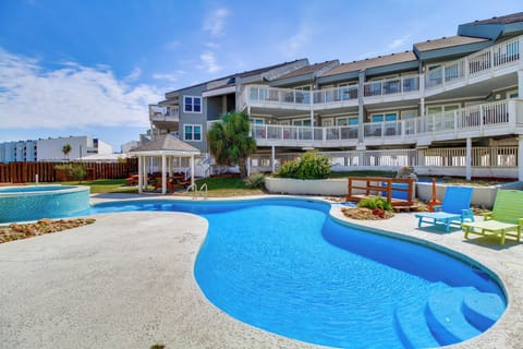 Port Aransas Vacation Rental | 2BR | 2BA | 1,000 Sq Ft