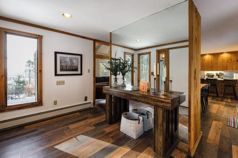 Entryway | Main Floor