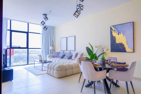 Apartment, Balcony, Partial Sea View | Living area
