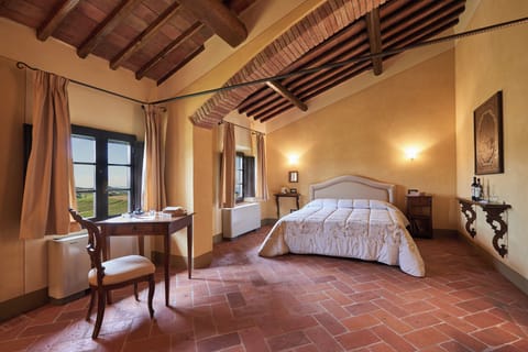 Junior Suite, 1 Bedroom, Garden View | Frette Italian sheets, premium bedding, pillowtop beds, in-room safe