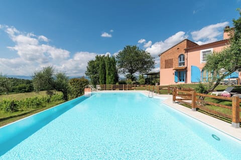 Autumn, Building Exterior, Garden, Outdoor, Pool, Spring, Summer, Winter