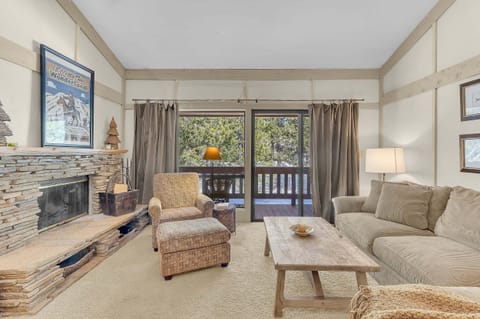 Condo, 2 Bedrooms | Living area | Smart TV