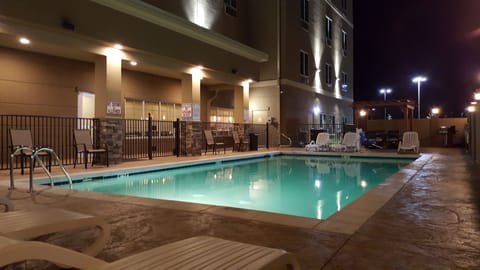 Seasonal outdoor pool