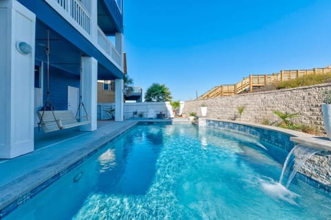 • Private pool paradise 🏊‍♀️✨