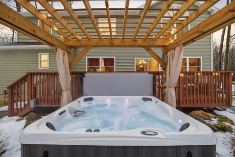 Hot tub in the backyard