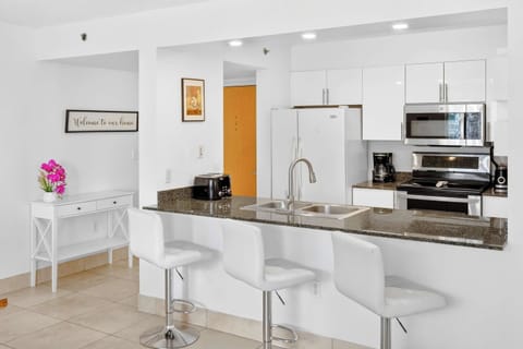 Fully equipped kitchen with everything you need to cook and dine at home
