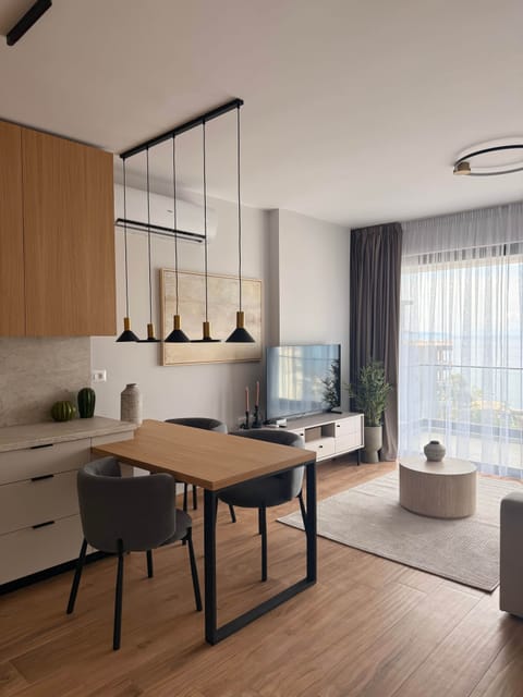 Kitchen and living roomm