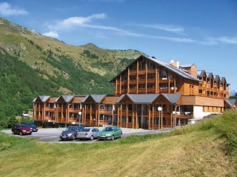 Experience the picturesque atmosphere at this amazing property.