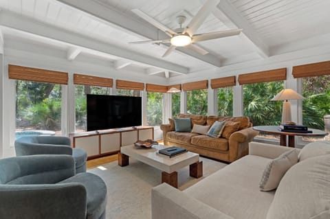 Daydream Believer — a newly redesigned Sea Pines retreat on quiet Cotton Lane