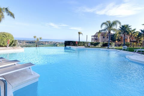 Holiday Home Swimming Pool