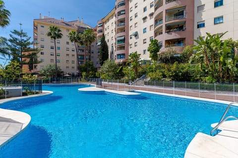 Holiday Home Swimming Pool