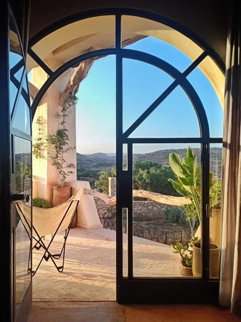 Deluxe Double Room, Valley View | Interior