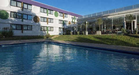 Hotel Exterior [summer]