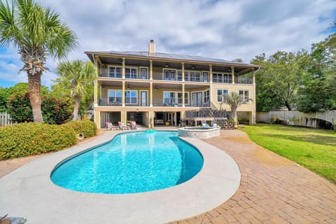 Morning swims and quiet afternoons around your private resort-style pool and spa.