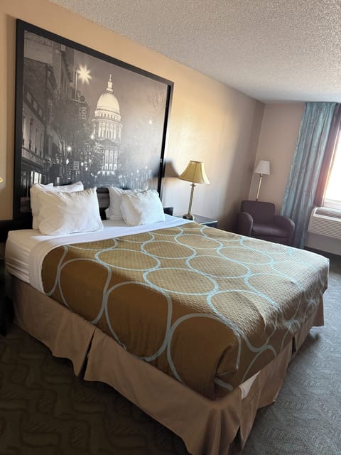 Standard Single Room | Iron/ironing board, free WiFi