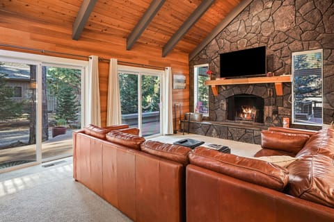 House (4 Bedrooms) | Front of property