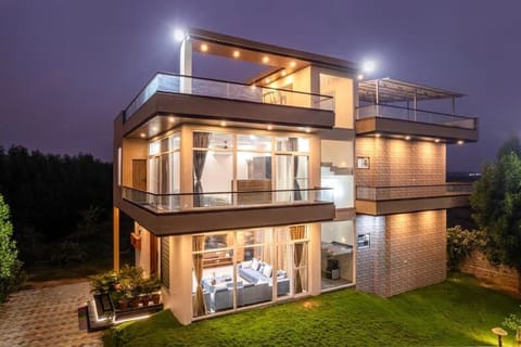 Luxury Villa, Balcony, Garden View | Exterior