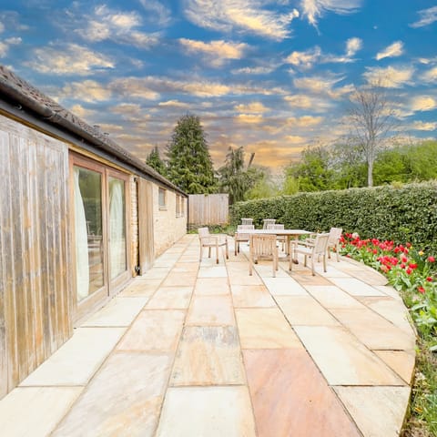 Superior Cottage, 1 Bedroom, Kitchen, Ground Floor | Terrace/patio
