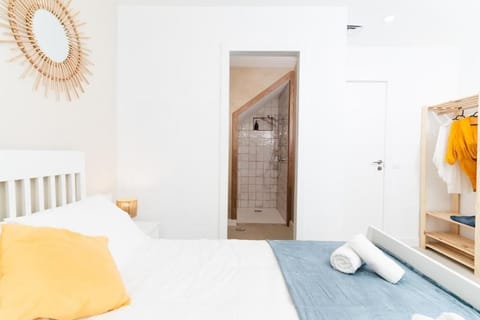 Premium Double Room, 1 Bedroom | Blackout drapes, soundproofing, iron/ironing board, free WiFi