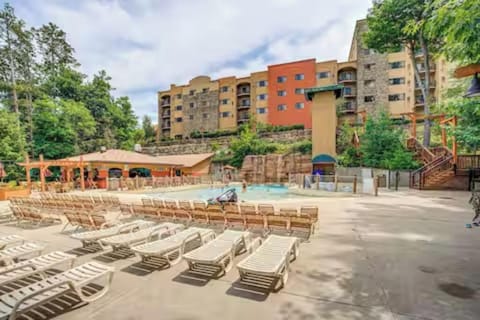 Outdoor Wavepool