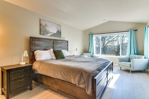 House (2 Bedrooms) | Interior