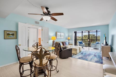 Harbor Towers Unit 303 by Tropical Sands Accommodations