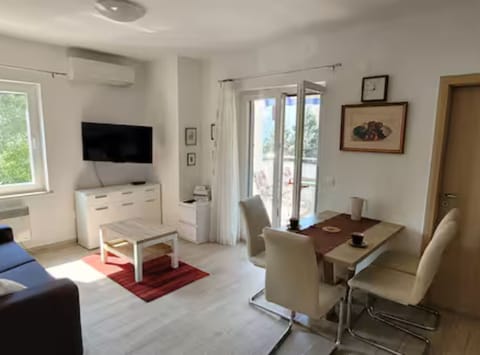 Apartment (Two Bedroom Apartment with Terrace) | Property amenity