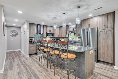 House, Multiple Beds, Pool Access (Lakeview Village East) | Private kitchen