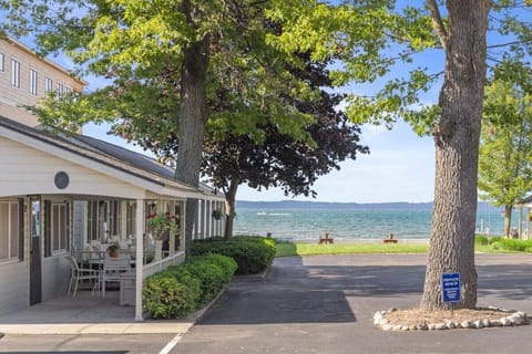 Quiet spot right on the water with a covered patio to sit and do nothing.