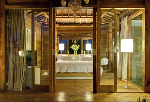 In-room safe, desk, blackout drapes, free WiFi