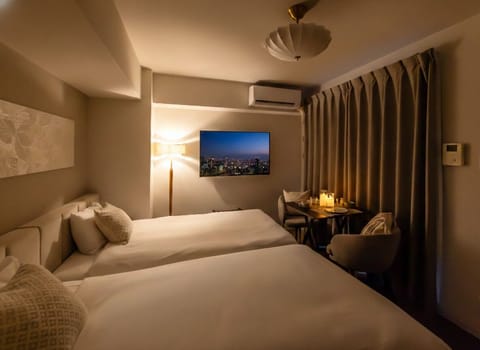 Comfort Apartment, 2 Double Beds, Non Smoking, Kitchen | Desk, laptop workspace, blackout drapes, iron/ironing board