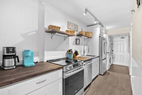 Kitchen Area stocked with all the cooking utensils you should need