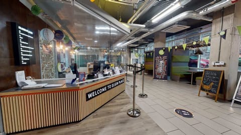 Concierge desk