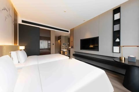 Basic Twin Room | Desk, WiFi (free)