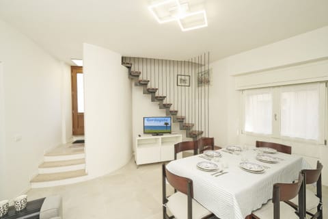 House, Smoking | 2 bedrooms
